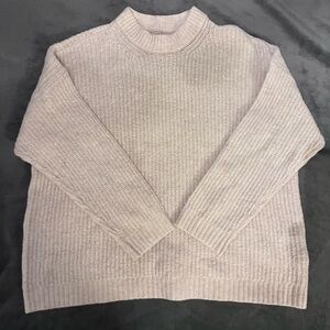 American Eagle cream cozy sweater. Size small